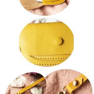 Handmade Leather wallet in Yellow /..